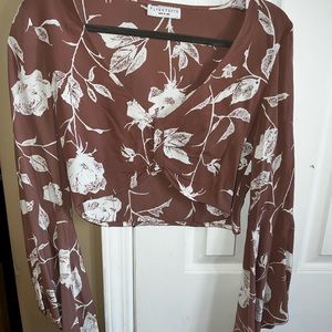 Mauve cropped top, Bell sleeves, zipper on the side